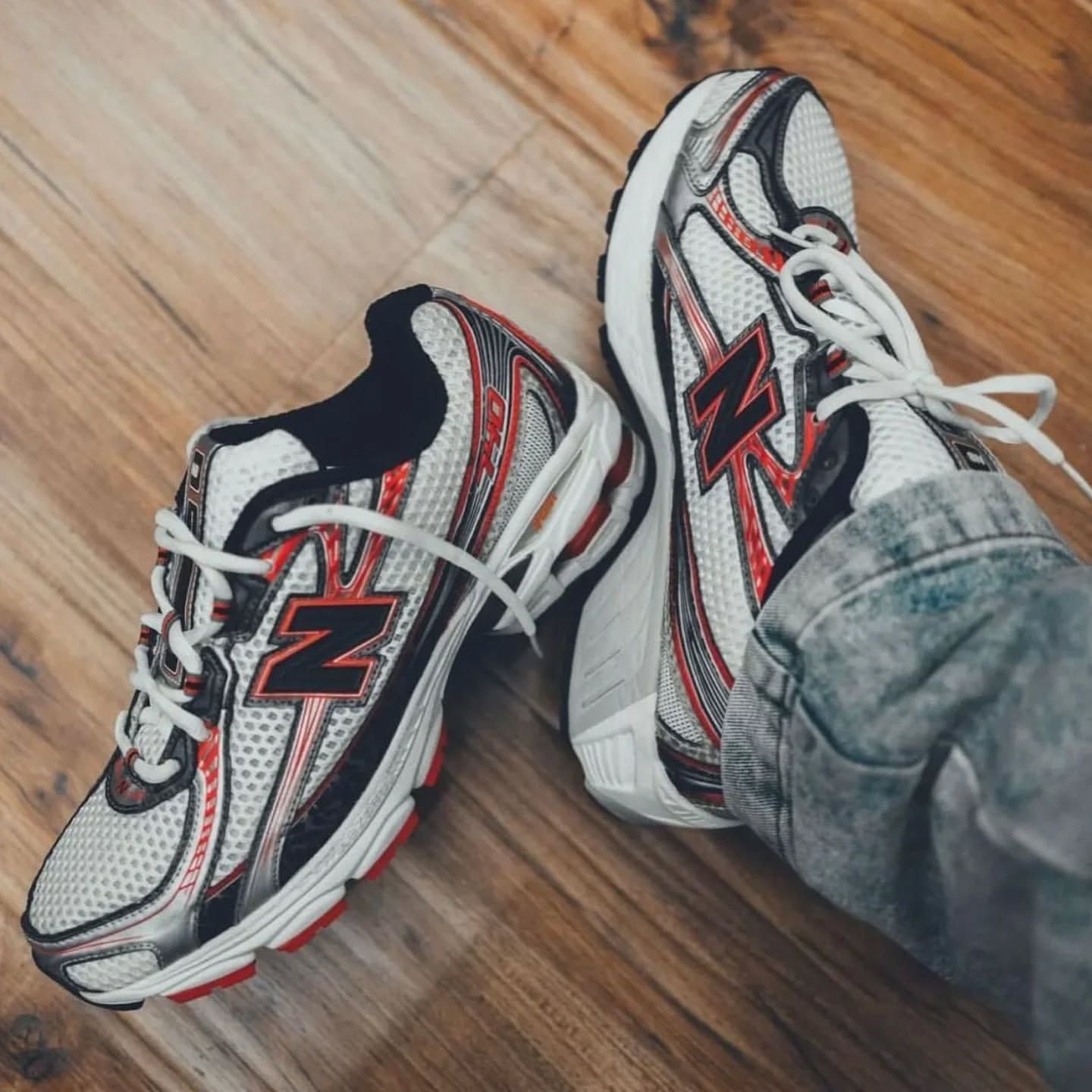 New Bala-nce 740 Silver Red