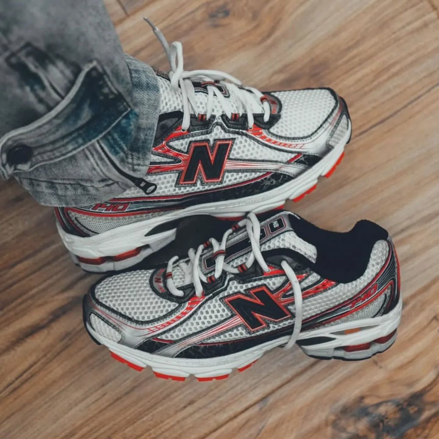 New Bala-nce 740 Silver Red