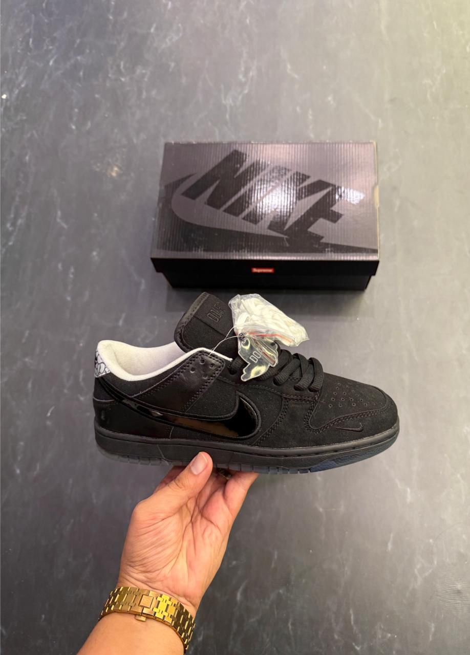 Ni-ke SB Dunk “What The Duck”