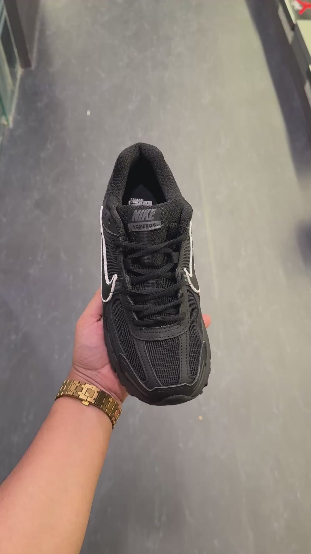 Ni-ke Zoom Vomero Summit Black Anthracite