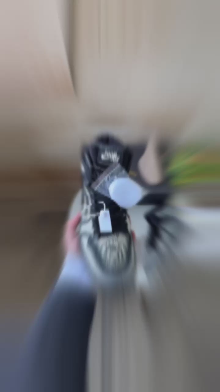 Air Jor-dan Retro 1 Mid CMFT Zoom